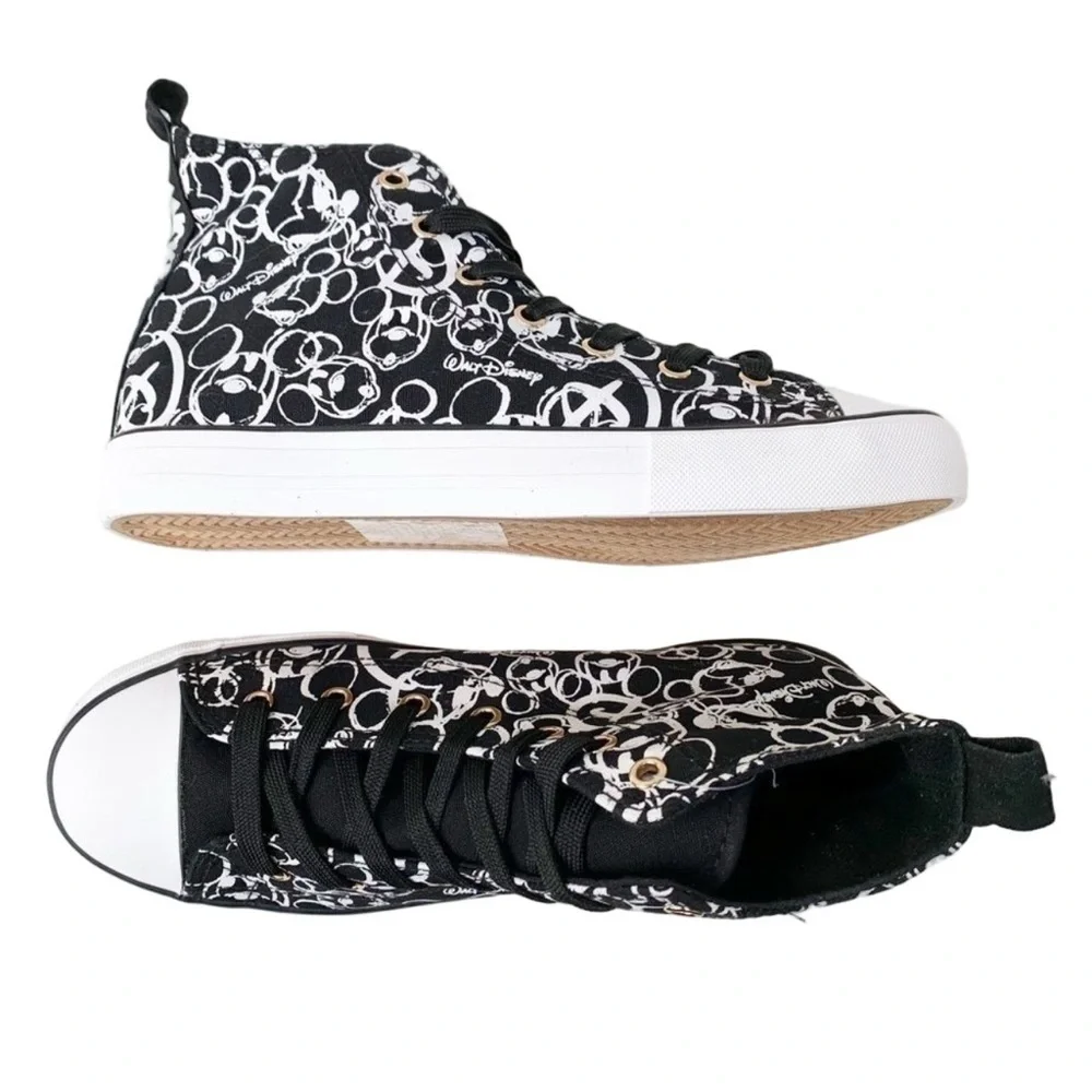 Mickey Mouse Black & White High-Top Sneakers Size 7